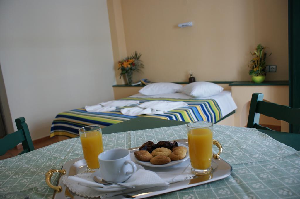Jason Studios & Apartments Naxos City Habitación foto